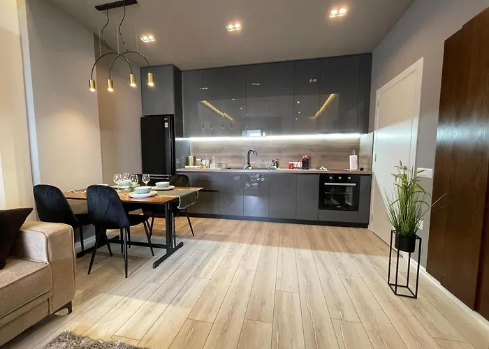 Homerent 21 Square 公寓
