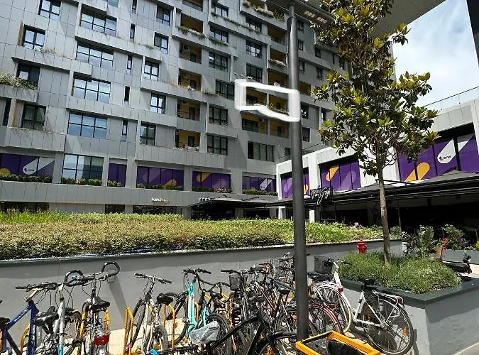 Homerent 21 Square 公寓