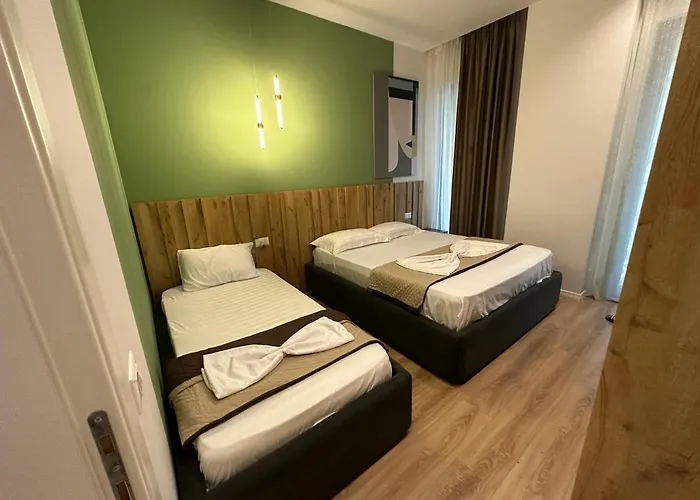 Homerent 21 Square 地拉那