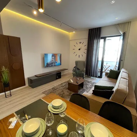 Апартаменты 21 Square Luxury Center *