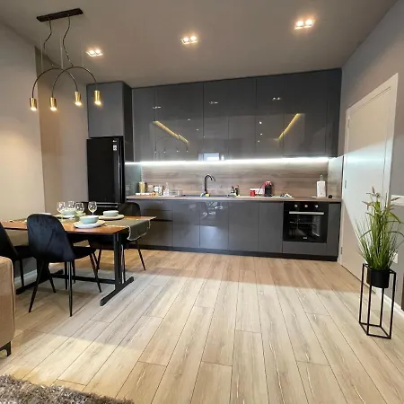 21 Square Luxury Center Апартаменты