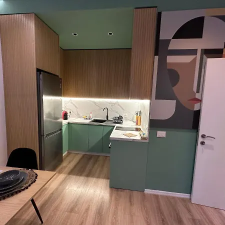21 Square Luxury Center Апартаменты Тирана