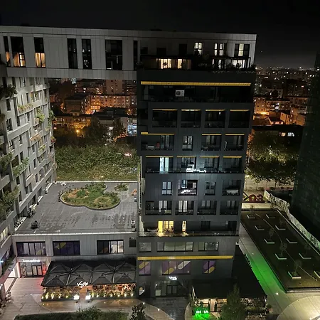 21 Square Luxury Center Апартаменты Тирана
