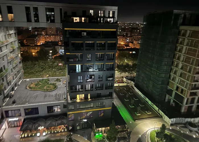 Homerent 21 Square *